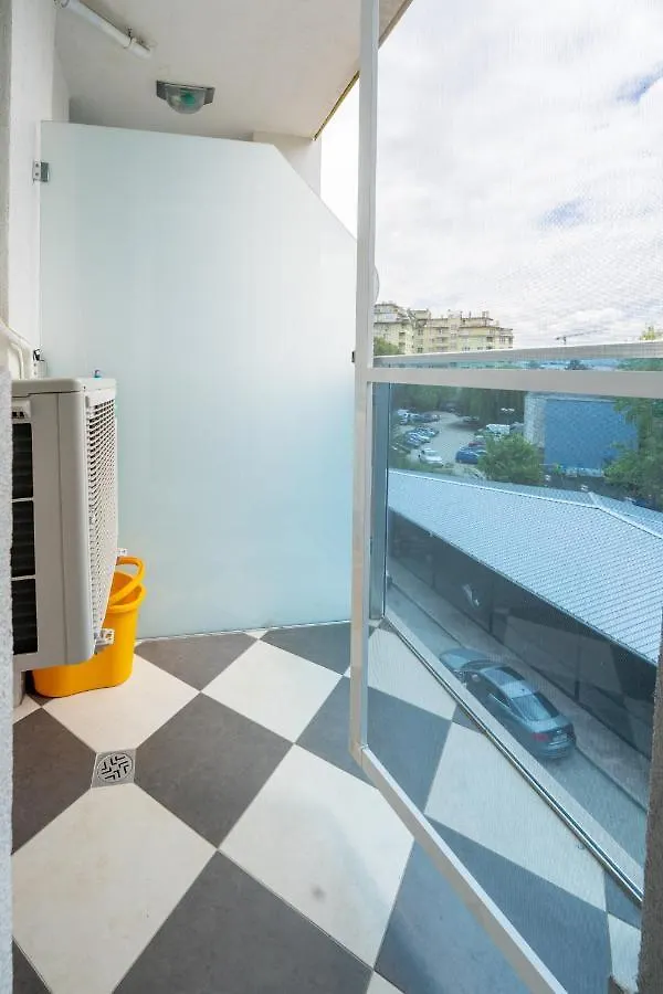 Cozy Little Apartment In Studentski Grad Sofia