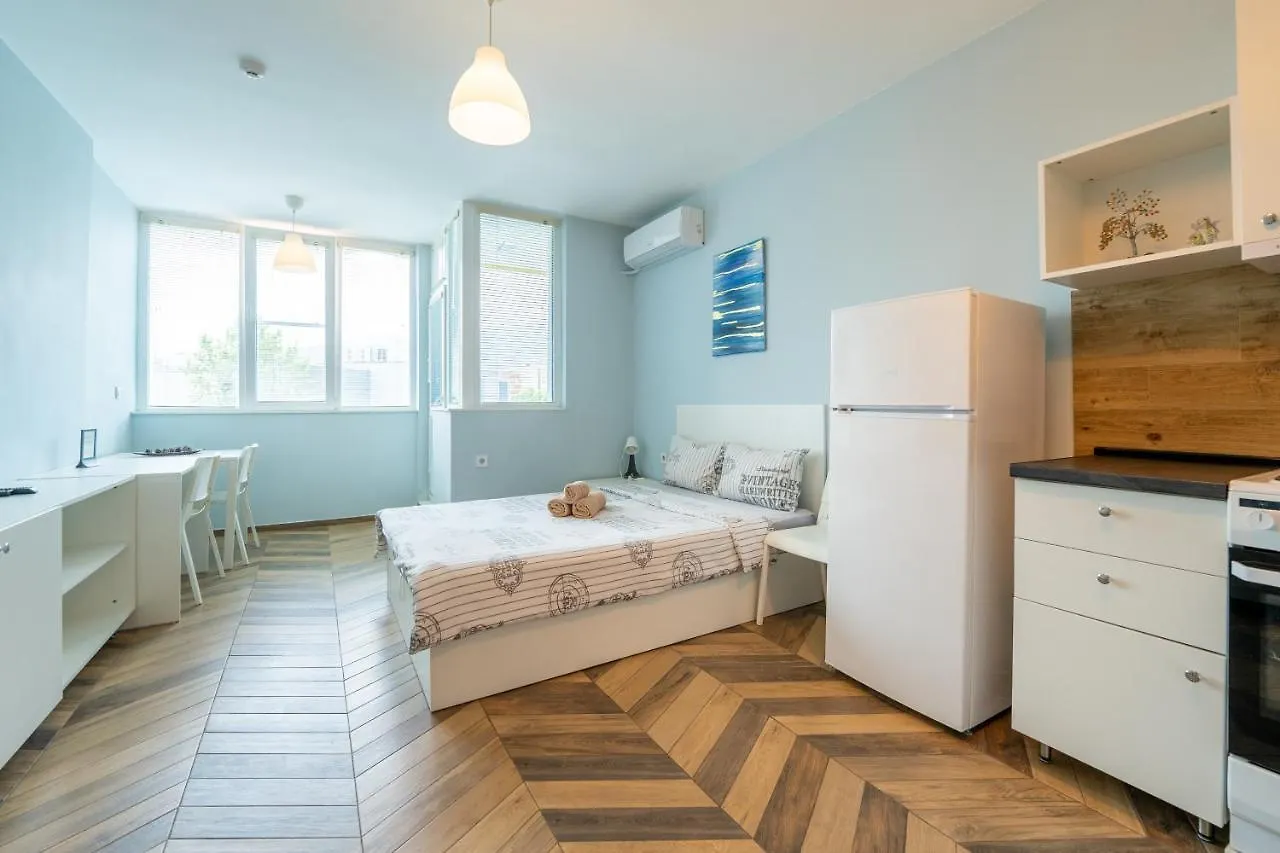Cozy Little Apartment In Studentski Grad Sofia